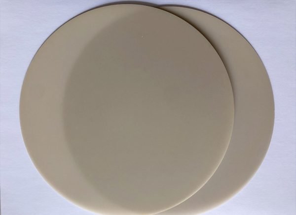 Aluminium nitride ceramic disc