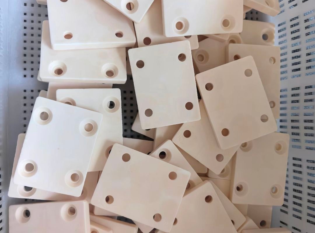 Precision zirconia ceramic rods in multiple diameters